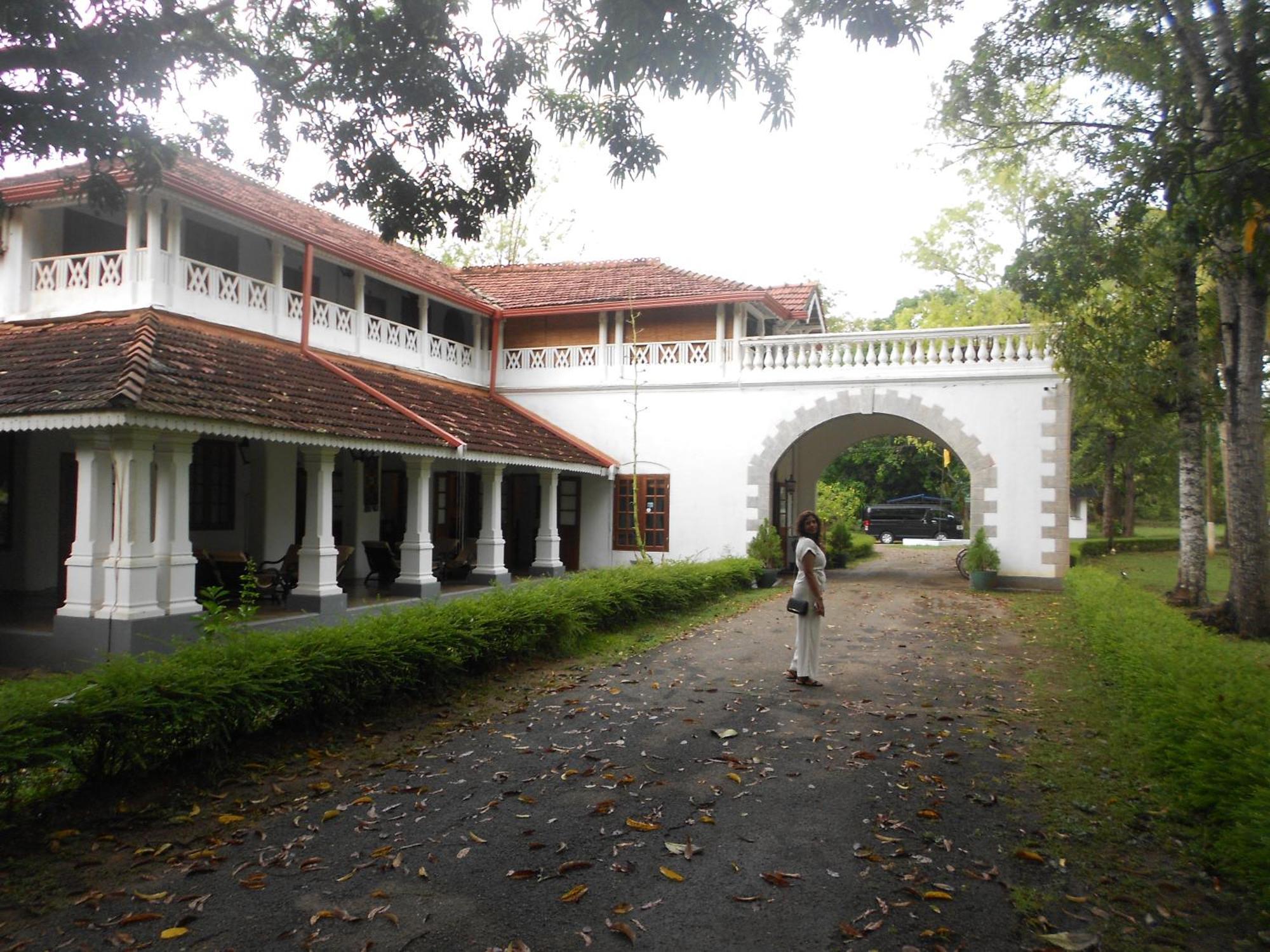 Shanith Guesthouse Negombo Exterior photo