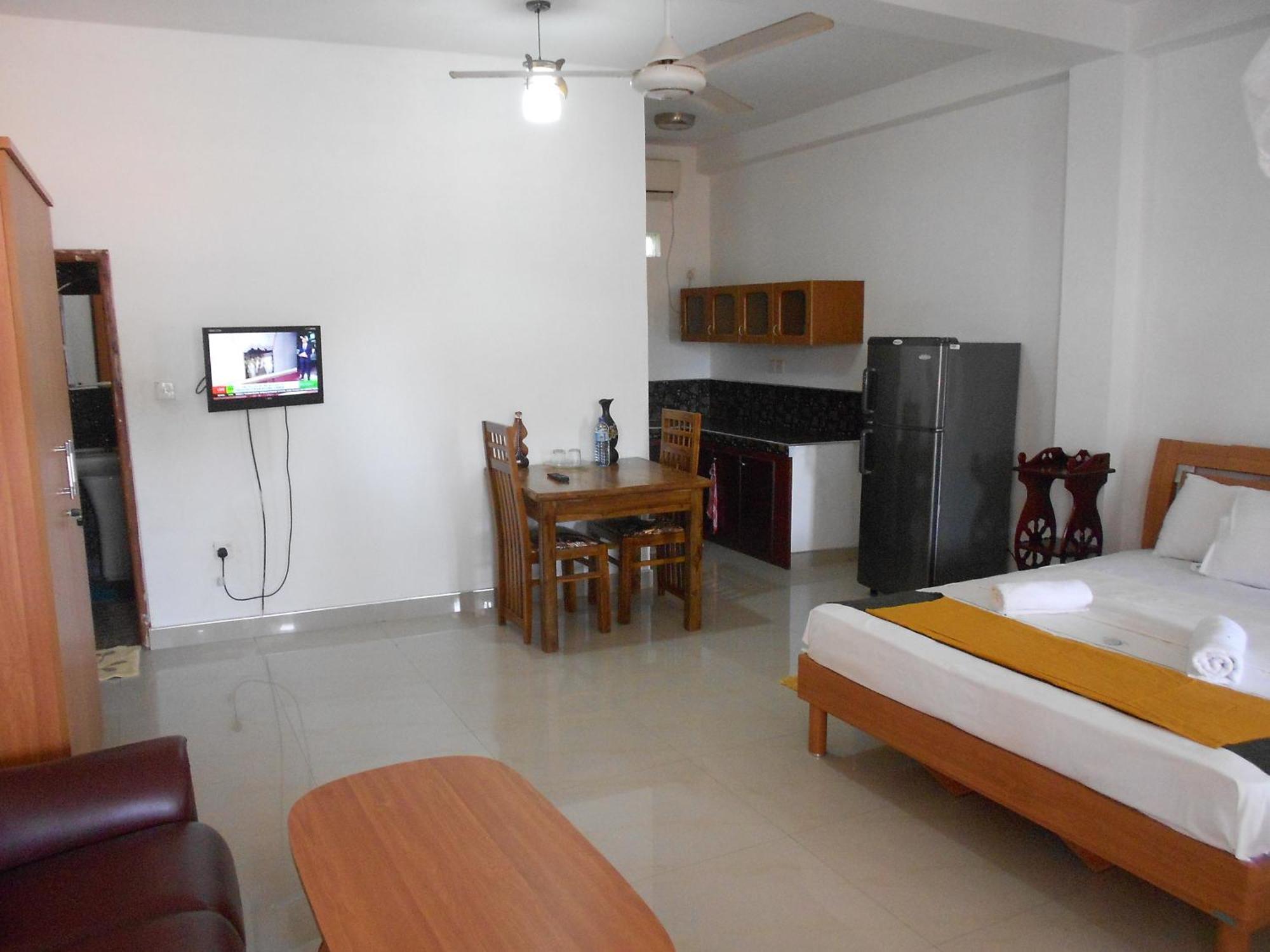 Shanith Guesthouse Negombo Exterior photo