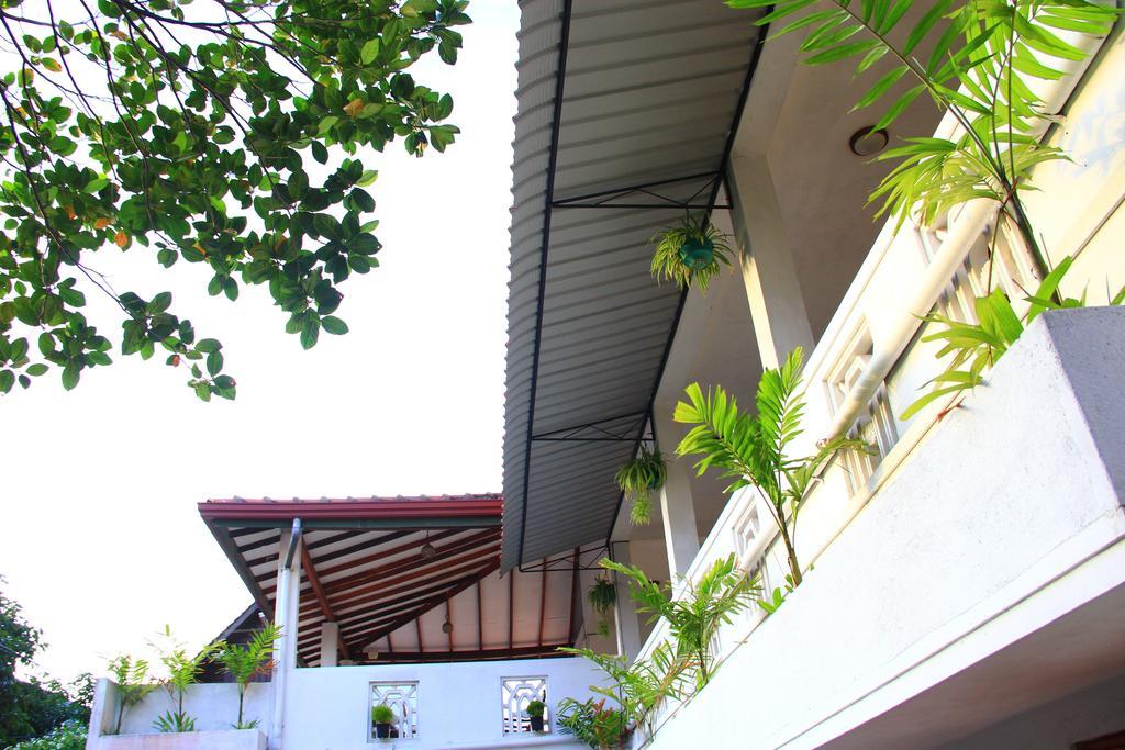 Shanith Guesthouse Negombo Exterior photo