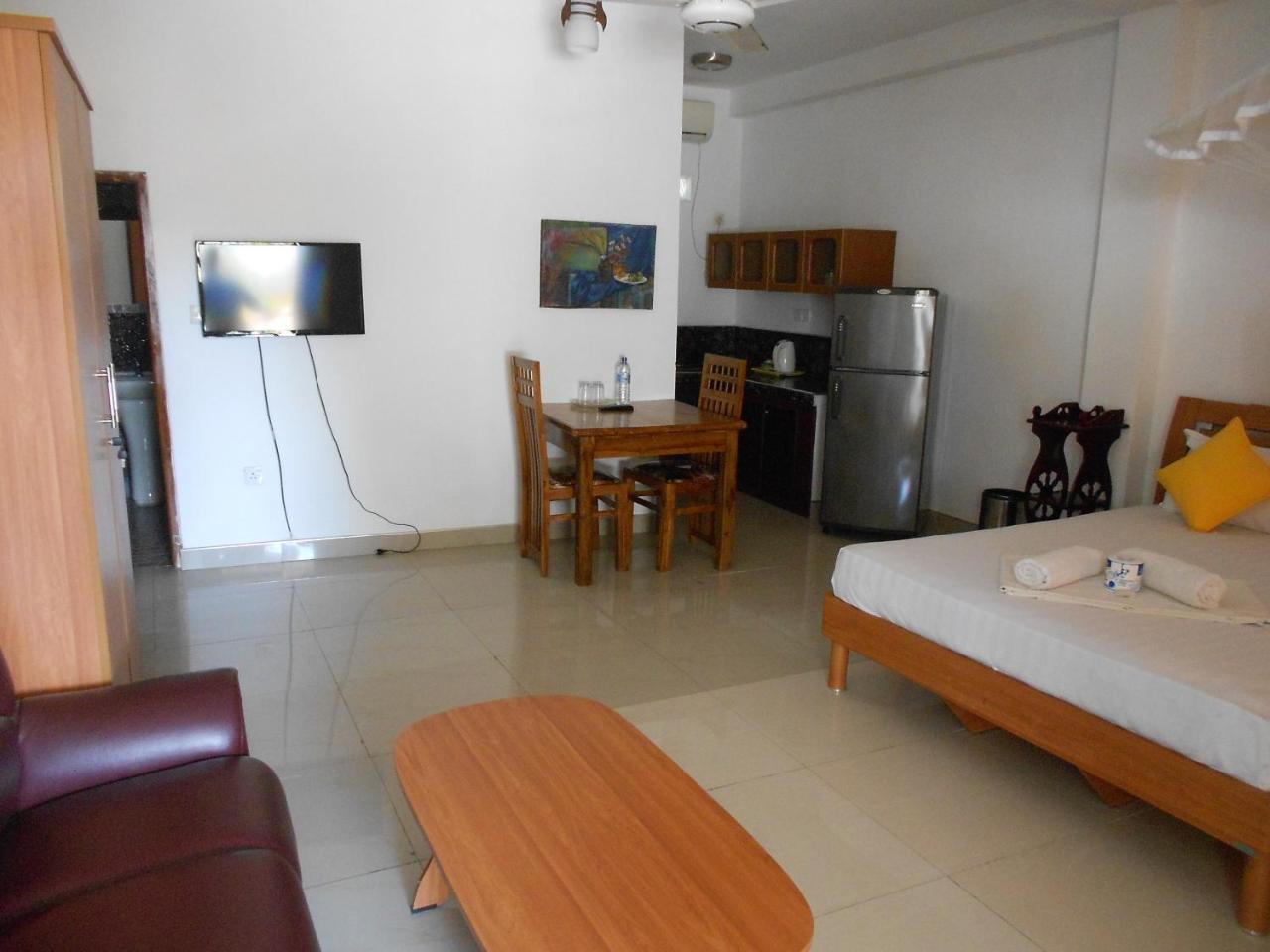 Shanith Guesthouse Negombo Exterior photo