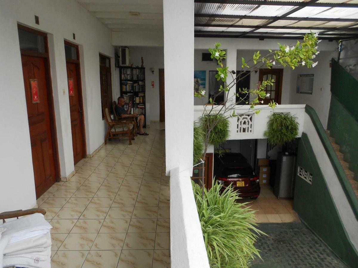 Shanith Guesthouse Negombo Exterior photo